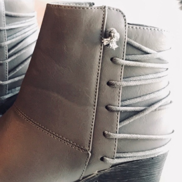 Rustic grey/brown/metallic booties! - Picture 2 of 8